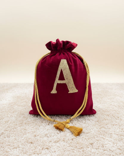 Personalisierter Geschenkbeutel Bordeauxrot Weihnachten - Samt mit handgemaltem Goldbuchstaben Sandrian