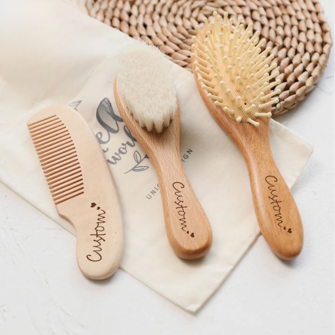 Personalisierbares Baby-Haarkamm mit Gravur