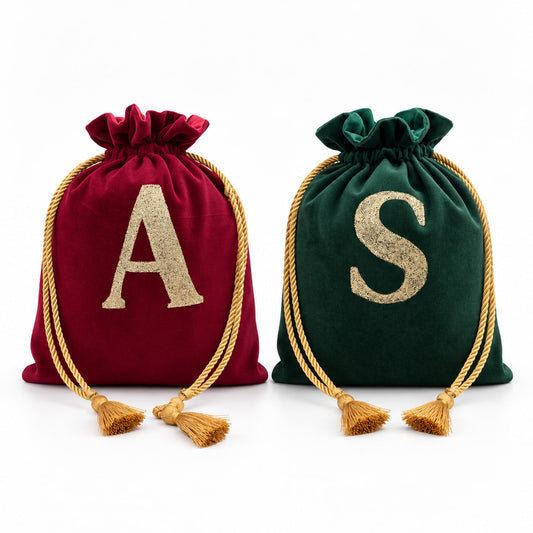 Samtbeutel-mit-goldene-buchstaben