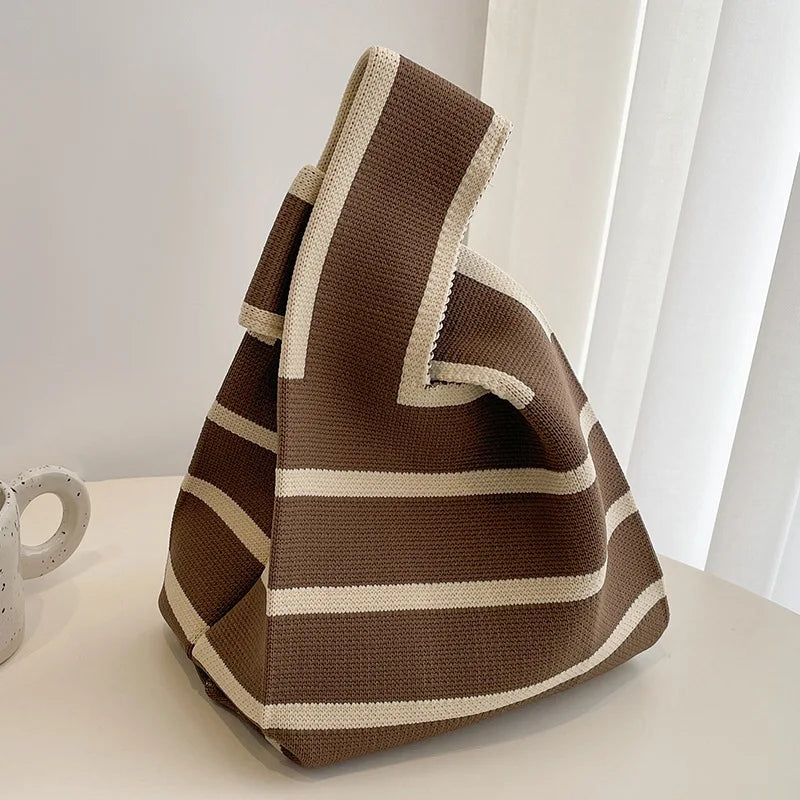 Strickhandtasche in braun