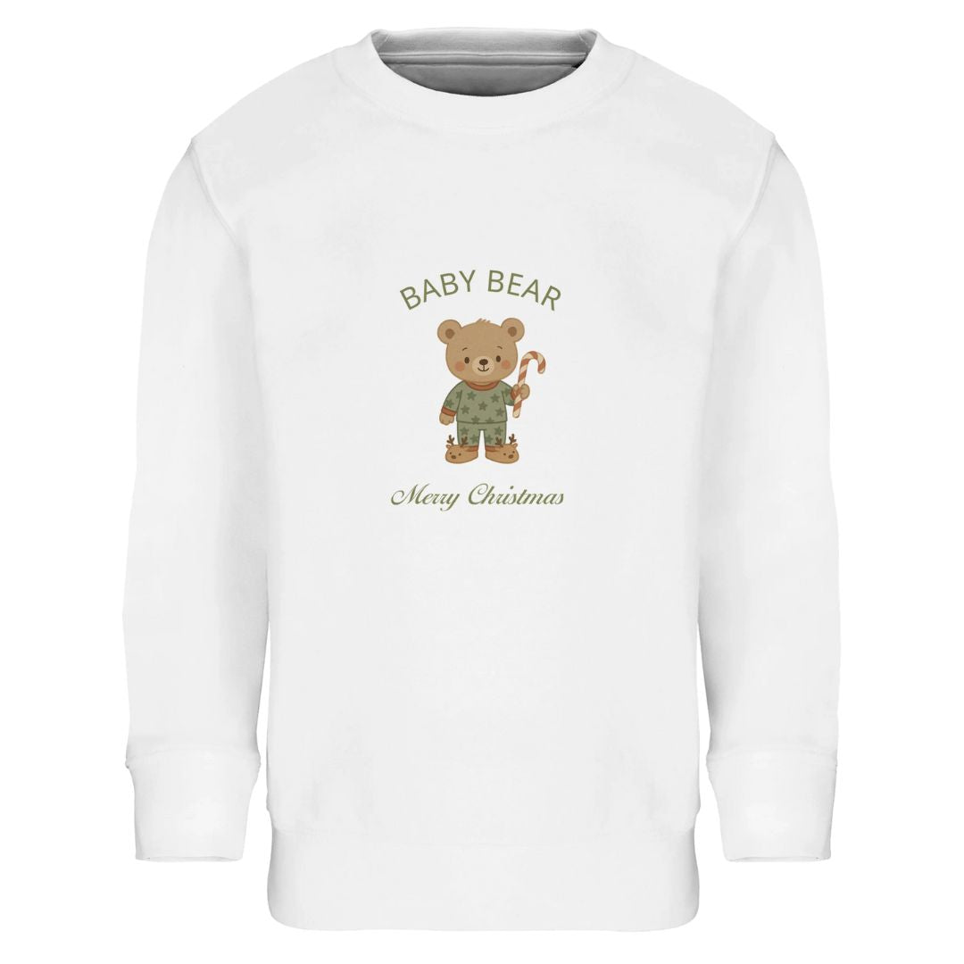 Weißes Kinder Sweatshirt mit 'Baby Bear'-Design. Ideal für gemütliche und umweltfreundliche Weihnachtsoutfits für Kinder.