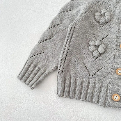 graue strickjacke