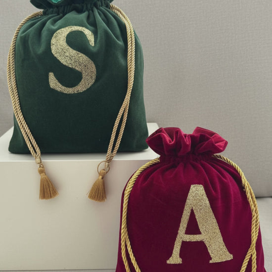 Personalisierte Geschenkbeutel handgemacht Weihnachten - Samt Geschenksäcke mit Goldbuchstaben handgefertigt